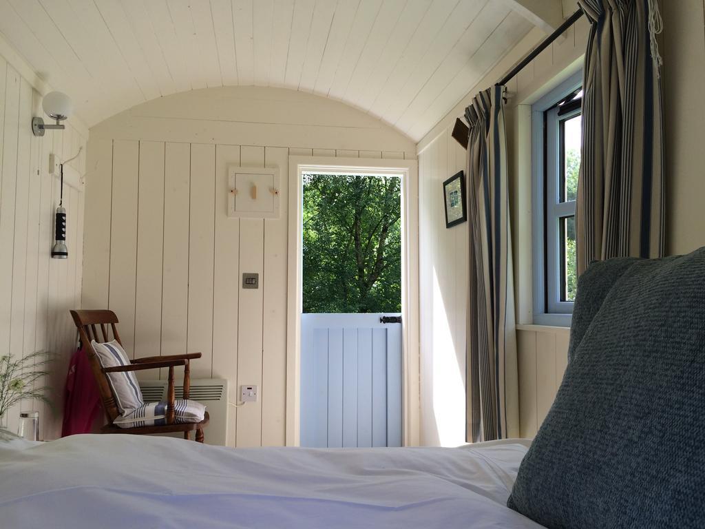 Blackstairs Shepherds Huts Killedmond المظهر الخارجي الصورة